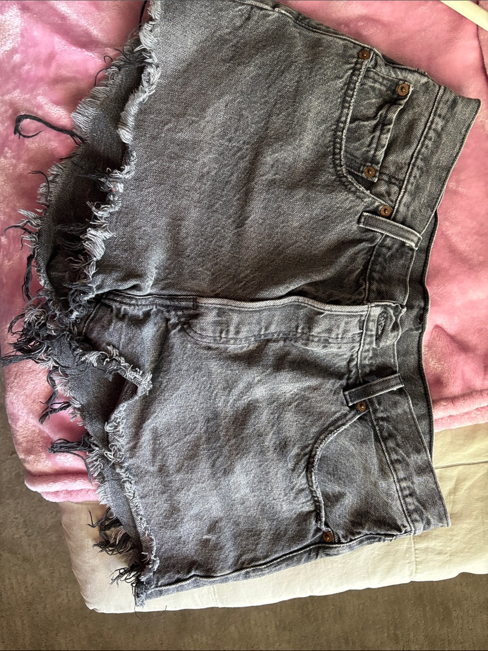 Levi's Gray Frayed Hem High-Rise Denim Shorts